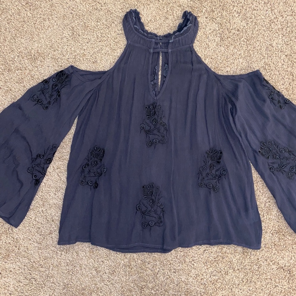 American Eagle Cole Shoulder Blouse